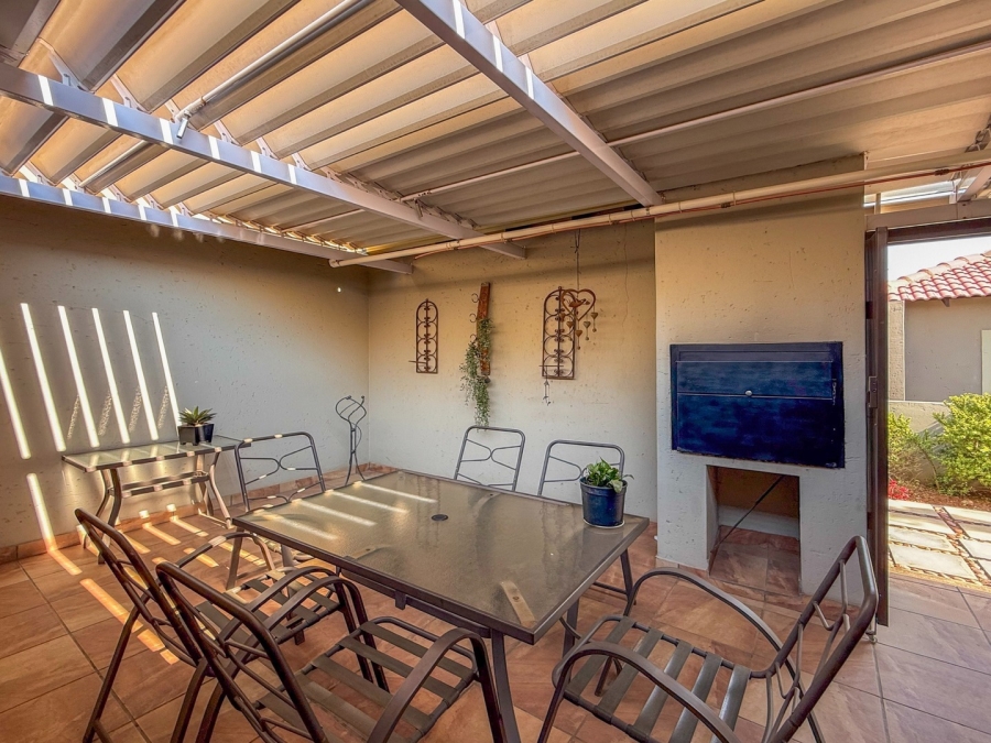 To Let 3 Bedroom Property for Rent in Melodie North West